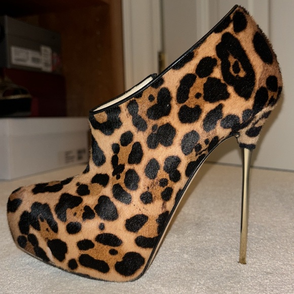 Pony hair Brian Atwood ankle bootie - Picture 8 of 8